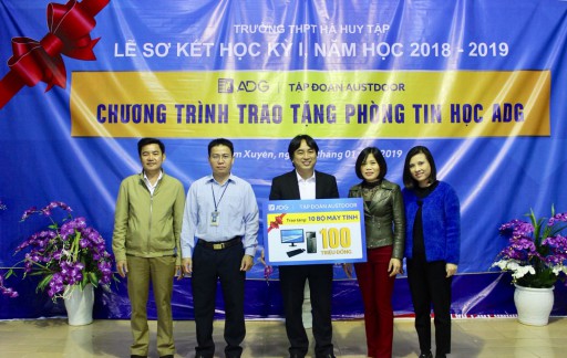 Austdoor trao tặng “Phòng học máy tính ADG” cho trường THPT Hà Huy Tập, Hà Tĩnh